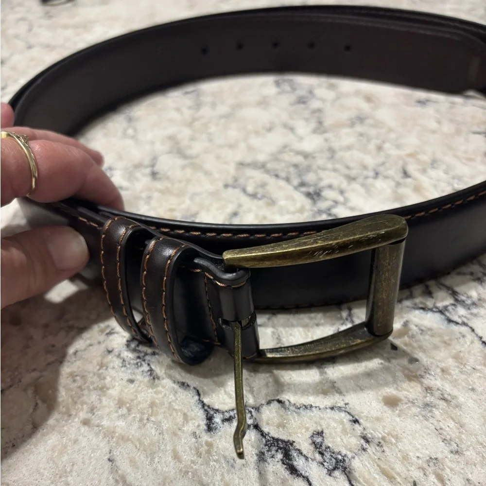 Men's Dark Brown Leather Belt with Contrast Stitching Size XL 40-49